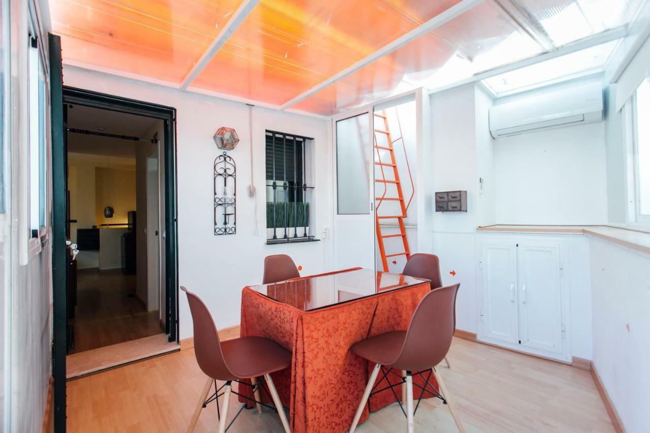 דירות סביליה Bright Duplex W/ Terrace מראה חיצוני תמונה