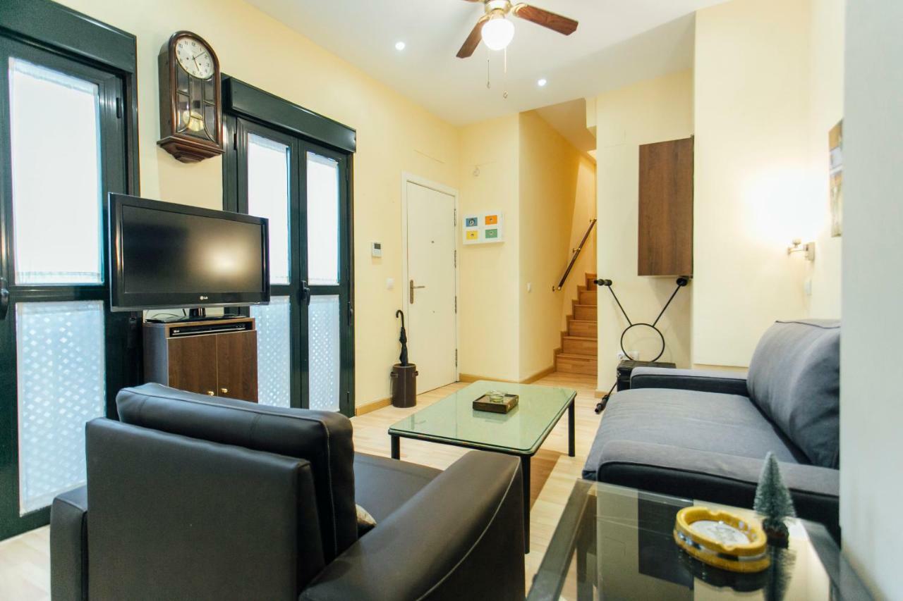 דירות סביליה Bright Duplex W/ Terrace מראה חיצוני תמונה