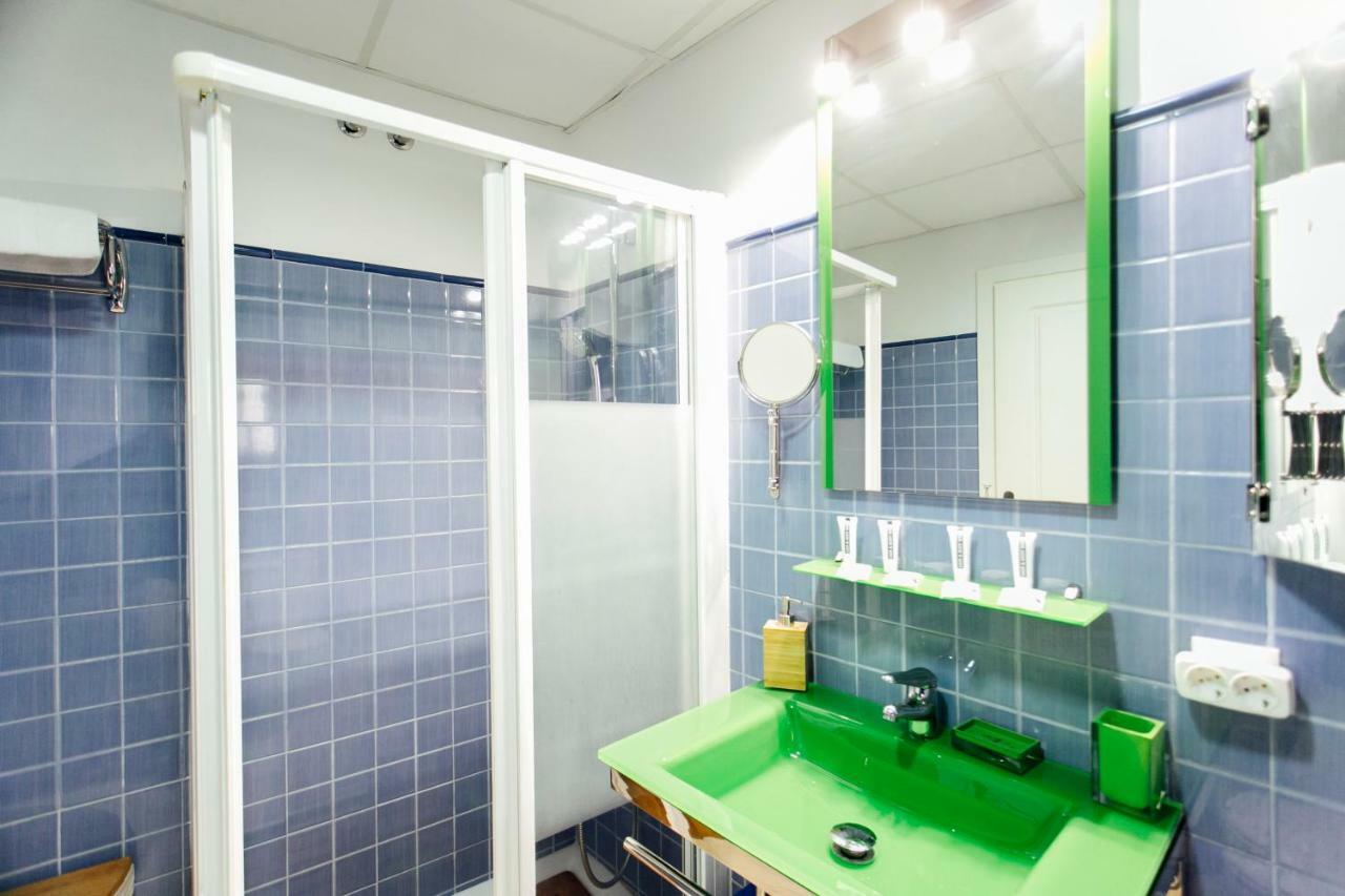 דירות סביליה Bright Duplex W/ Terrace מראה חיצוני תמונה